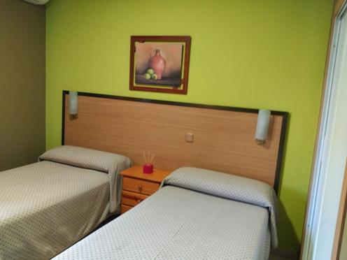 Hostal Ds Velilla de San Antonio Εξωτερικό φωτογραφία